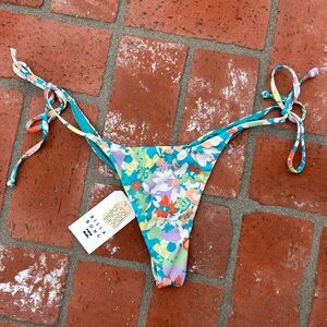 NWT Billabong Maya Bikini Bottoms Size M